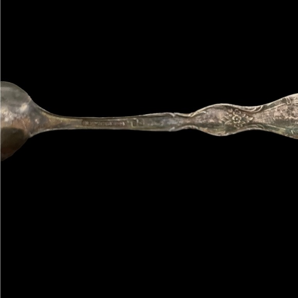 Vintage WM International Silverplate Ornate Serving Spoon Replacement - Picture 6 of 9